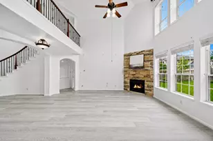 18431 W Laura Shore Dr, Cypress, TX 77433 - Photo 11