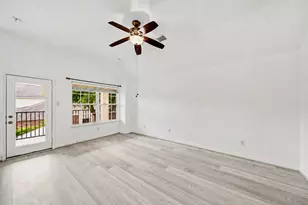 18431 W Laura Shore Dr, Cypress, TX 77433 - Photo 25