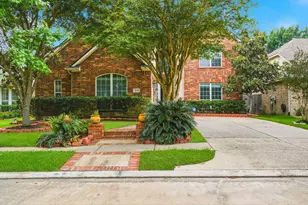 18431 W Laura Shore Dr, Cypress, TX 77433 - Photo 3