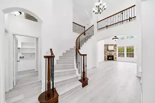 18431 W Laura Shore Dr, Cypress, TX 77433 - Photo 5