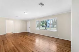 1008 17th Ave N, Texas City, TX 77590 - Photo 3