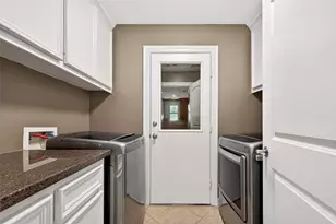 903 Sugarfield Ct, Sugar Land, TX 77498 - Photo 15