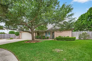 903 Sugarfield Ct, Sugar Land, TX 77498 - Photo 3