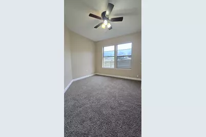 705 11th Street N, Texas City, TX 77590 - Photo 5