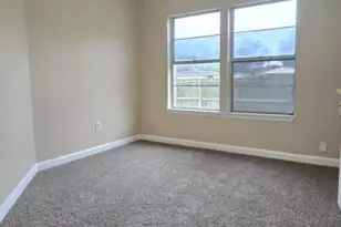 705 11th St N, Texas City, TX 77590 - Photo 5