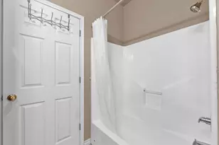 3003 Brook Dr, Huntsville, TX 77340 - Photo 27