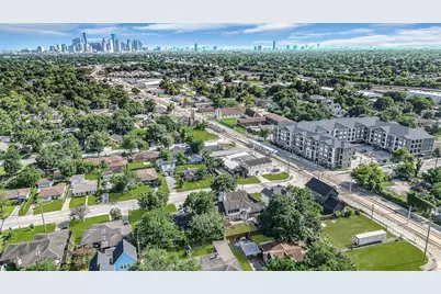 5510 Fulton Street, Houston, TX 77009 - Photo 1