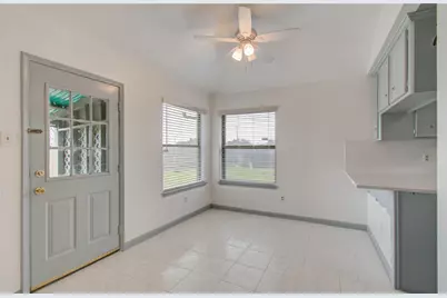 2538 Knights Circle, Stafford, TX 77477 - Photo 13