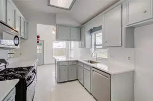 2538 Knights Cir, Stafford, TX 77477 - Photo 19