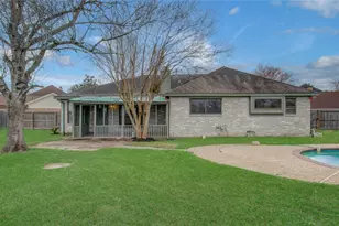 2538 Knights Cir, Stafford, TX 77477 - Photo 33
