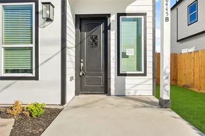 8445 Jutland Road, Houston, TX 77033 - Photo 23