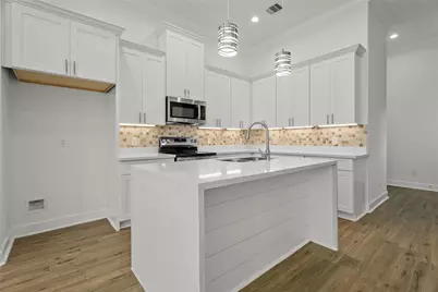 8445 Jutland Road, Houston, TX 77033 - Photo 9