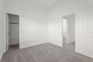 8445 Jutland Rd, Houston, TX 77033 - Photo 33