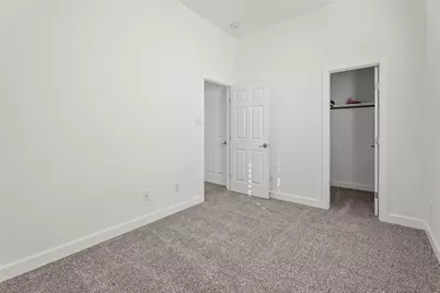 8445 Jutland Road, Houston, TX 77033 - Photo 37