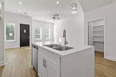 8445 Jutland Road, Houston, TX 77033 - Photo 29