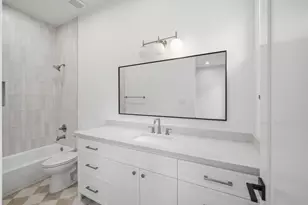 609 E 25th St, Houston, TX 77008 - Photo 21