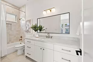 609 E 25th St, Houston, TX 77008 - Photo 25