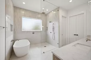 609 E 25th St, Houston, TX 77008 - Photo 13