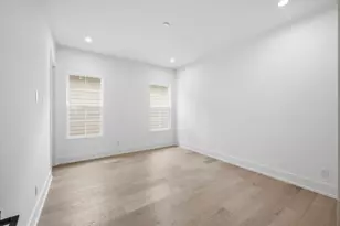 609 E 25th St, Houston, TX 77008 - Photo 23