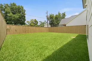609 E 25th St, Houston, TX 77008 - Photo 33