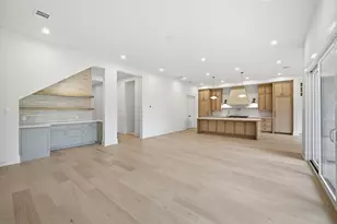 609 E 25th St, Houston, TX 77008 - Photo 7