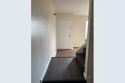 101 Hospital Dr No #1, Angleton, TX 77515 - Photo 9