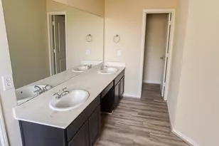 15602 Egret Field Ln, Houston, TX 77049 - Photo 9