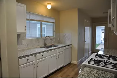 20734 Settlers Lake Circle N, Katy, TX 77449 - Photo 17