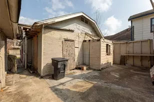 5229 Eigel St, Houston, TX 77007 - Photo 9