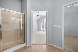 2915 Sandleigh Dr, Spring, TX 77388 - Photo 15