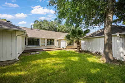 12523 Honeywood Trail, Houston, TX 77077 - Photo 35