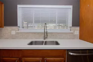 7 Woody Creek Dr, Conroe, TX 77301 - Photo 11