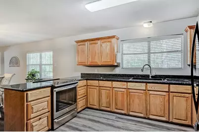 260 Lawrence Lane, Vidor, TX 77662 - Photo 11