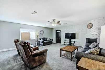 260 Lawrence Lane, Vidor, TX 77662 - Photo 15