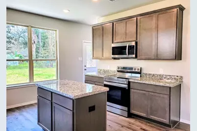905 Chickasaw Drive, Conroe, TX 77316 - Photo 3