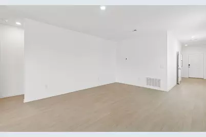 15996 Blass Valley Drive, Conroe, TX 77378 - Photo 7