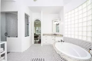 19 Clear Springs Ct, Sugar Land, TX 77479 - Photo 17