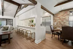 8515 Edgemoor Dr, Houston, TX 77036 - Photo 9