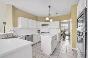 3612 W Pine Orchard Dr, Pearland, TX 77581 - Photo 17