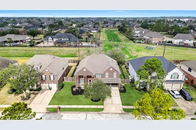 3612 W Pine Orchard Drive, Pearland, TX 77581 - Photo 3