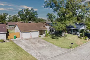 12119 Crystalwood Dr, Houston, TX 77013 - Photo 3