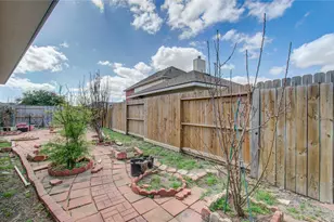 6626 Sunrise Valley Ln, Houston, TX 77083 - Photo 19