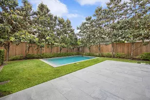 2240 Del Monte Dr, Houston, TX 77019 - Photo 13