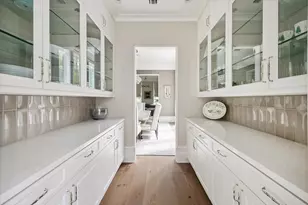 2240 Del Monte Dr, Houston, TX 77019 - Photo 17