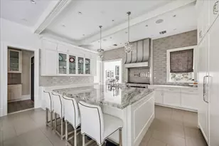 2240 Del Monte Dr, Houston, TX 77019 - Photo 21