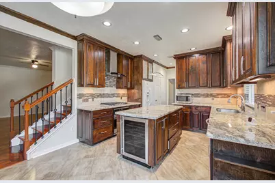 103 Esplanade Place, Stafford, TX 77477 - Photo 11