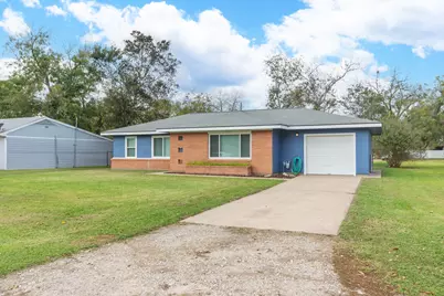 1007 Earley Street, Sweeny, TX 77480 - Photo 3