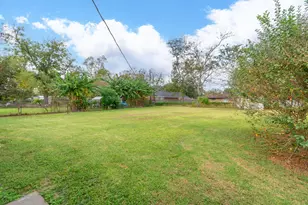 1007 Earley St, Sweeny, TX 77480 - Photo 31