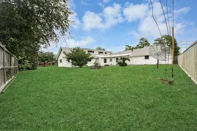 5001 Glenhaven Drive, Baytown, TX 77521 - Photo 39