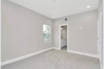 2903 Sherwood Green Lane, Houston, TX 77092 - Photo 11